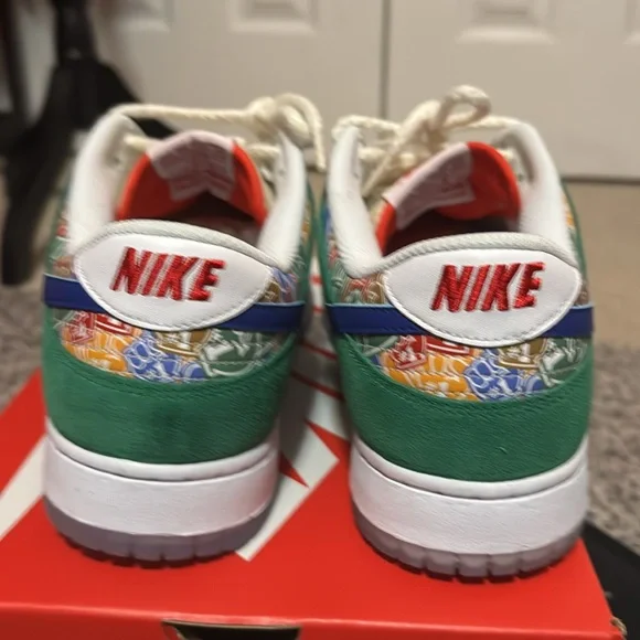 New Nike Dunk Low Foam Finger Green and Blue RARE mens size  display picture 3